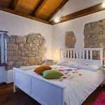 Casa Mira