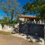 Casa Mira Vizinada