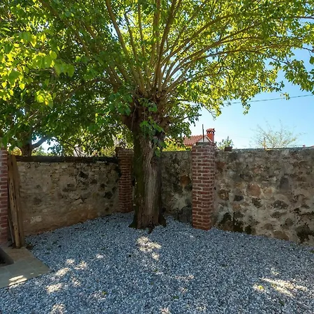 Casa Mira Nyaraló *