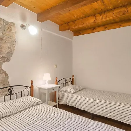 Casa Mira *