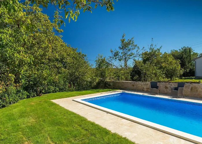 Casa Mira بيت للعطل