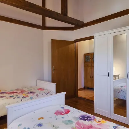 Casa Mira *